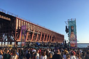 El Cooltural celebró este jueves una fiesta de bienvenida en Las Almadrabillas.