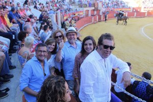 Fernando Morán, Rita Azcárraga, Amalia Sánchez, Juan Ronda, Verónica Fernández de Córdoba y Andrés Sánchez Magro, magistrado.