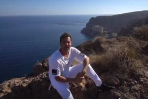 David Bisbal muestra a sus fans unas impresionantes vistas de la costa almeriense.