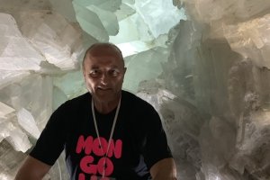 Miguel Sebastián, en el interior de la Geoda de Pulpí.