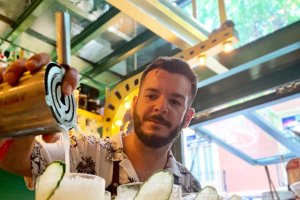 Josete, bartender de la Aduana