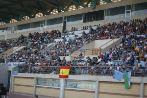 La grada de Santo Domingo en el partido frente al Almería.