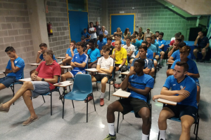Los jugadores celestes asistieron a la despedida.