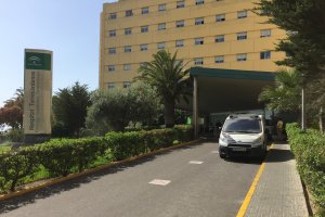 Un coche patrulla en Torrecárdenas