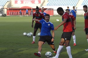 Pedro Emanuel participó en los rondos con el grupo.
