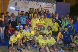 Los participantes en la carrera de Vera.