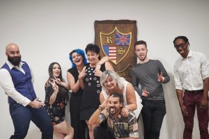 Equipo de Robling School en la inauguración de su centro.