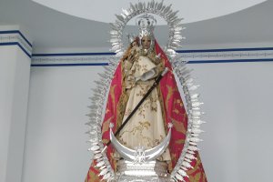Virgen de la Cabeza en su ermita del Cerro de Monteagud.
