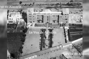 En los primeros años de vida del colegio de las Jesuitinas el lugar era un sitio aislado de la ciudad, entre la Rambla y la vega.