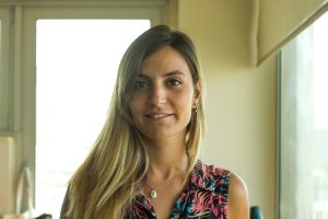 Patricia Gómez, en su trabajo