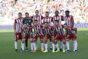 El once del Almería contra el Girona.