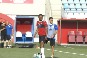 Lucien Owona en el entrenamiento de este jueves.