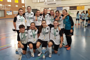 Las campeonas de Almería con sus medallas.