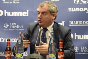 Manuel Vizcaíno no quiere hablar de ascenso todavía.