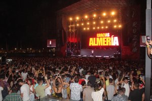 El dj neerlandés R3hab puso un impresionante broche de oro al Rozam Music Festival