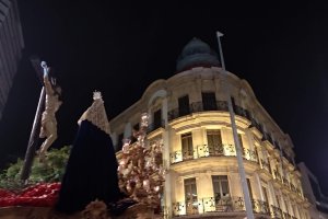 El Cristo del Amor y Nuestra Señora del Primer Dolor, en la Puerta de Purchena.