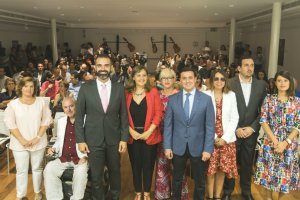 Foto familiar en el Museo de la Guitarra