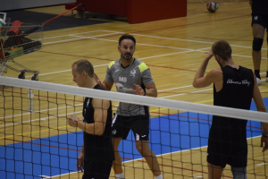 Manolo Berenguel en el entrenamiento del club ahorrador.