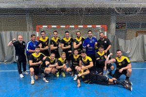 Bahía de Almería celebra una nueva victoria.