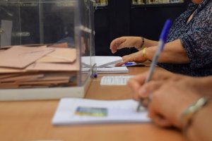 Decenas de almerienses formarán parte de las mesas electorales.