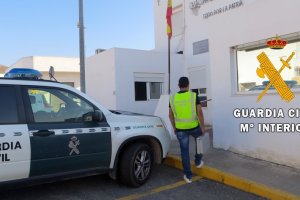 La Guardia Civil de Níjar ha detenido al autor de un robo con arma blanca.