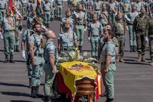 Funeral por el caballero legionario fallecido de un disparo durante unas maniobras en Alicante.