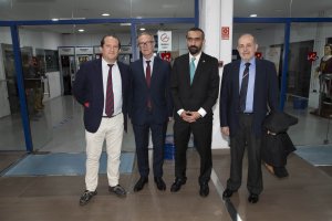 El Ministro con representantes de Almería y Extremadura.