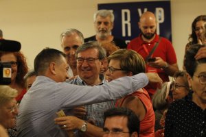 Indalecio Gutiérrez, secretario de organziación PSOE capital con Valverde y Fernando Matínez.