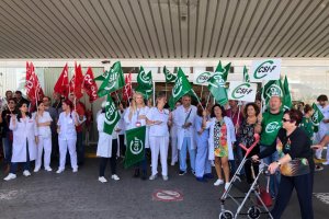Concentración contra los recortes, este jueves en Torrecárdenas.