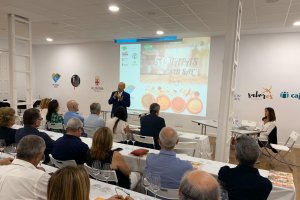 Periódicamente se realizan talleres con degustación para dar a conocer la labor de la asociación y su libro.