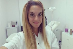 Alba Fuillerat es una enfermera almeriense que trabaja en Dublín desde 2017.