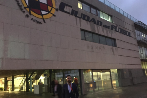 Javi Fernández en la casa del fútbol.