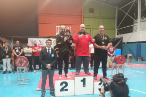 El campeón de España en el podio.