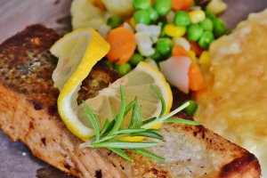 Sanidad recuerda los grandes beneficios que tiene el pescado en nuestra salud.