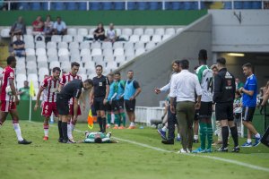 De la Fuente pitó al Almería en Santander.