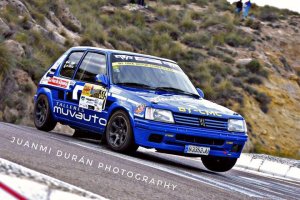 Coche del equipo Muvauto.