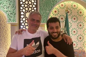 Turki Al-Sheikh está aprendiendo de maestros como Mourinho.