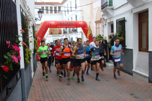 Los mayores tomando la salida.