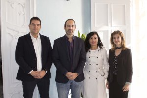 El nuevo equipo de funcionarios junto al alcalde, Jose Luis Amérigo.
