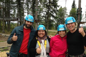 Juan Antonio Padilla con tres investigadoras del proyecto noruego.