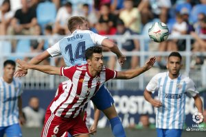 César de la Hoz en el partido en La Rosaleda.