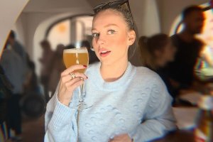 Ester Expósito en el Hotel Cortijo El Paraíso, en Los Escullos, en una imagen en su perfil de Instagram.