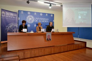 Presentación del nuevo ciclo de poesía.