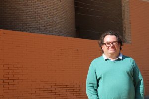 Norberto Torres junto al Conservatorio Profesional de Música de Almería.