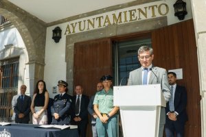 Manuel Cortés, alcalde de Adra.
