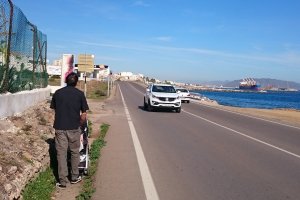 Imagen  de la salida norte de Marina de la Torre hacia la gasolinera.
