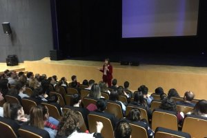 Mabel Lozano dio una charla a los asistentes al acto
