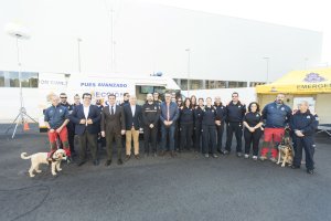 Foto de familia de Diputación y Protección Civil.