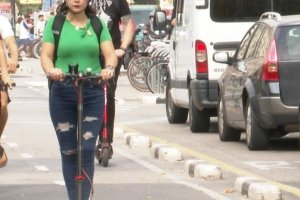 Los patinetes no podrán circular por las aceras.