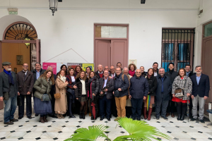 Foto de familia tras la asamblea del Colegio de Secretarios, Interventores y Tesoreros de Almería.